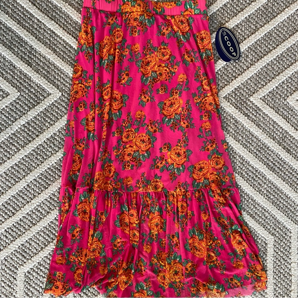 NWT Scoop Ruffle Tier Skirt in floral print size Small 4-6 🌸